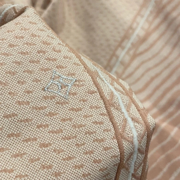 NUX Wildcat Seamless High Waisted Yoga Leggings - Picture 6 of 9